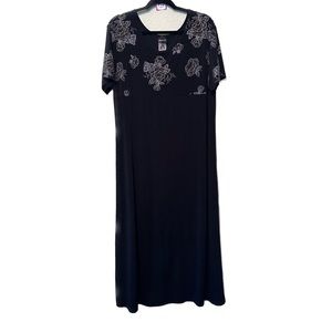 Vintage 90’s black maxi rose print